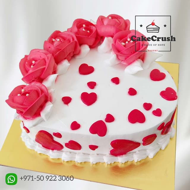 Fresh Cream flower heart cake
