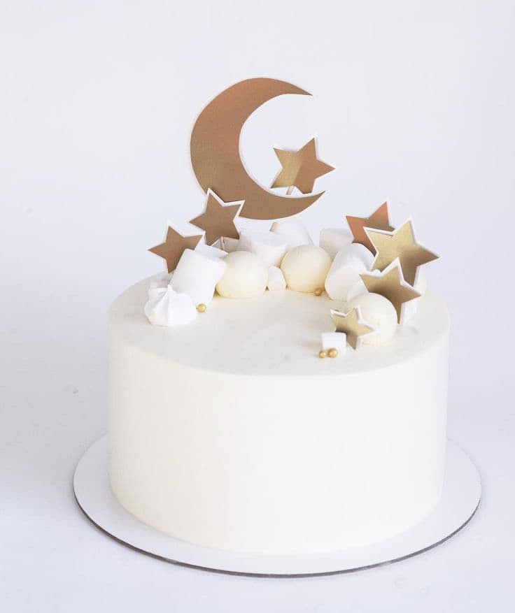 Golden Crescent EID Cake in dubai