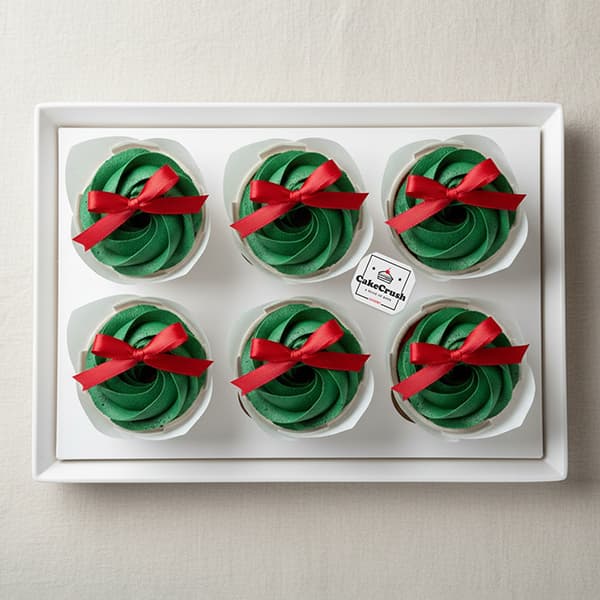 The Festive Bow Christmas Cupcakes in dubai